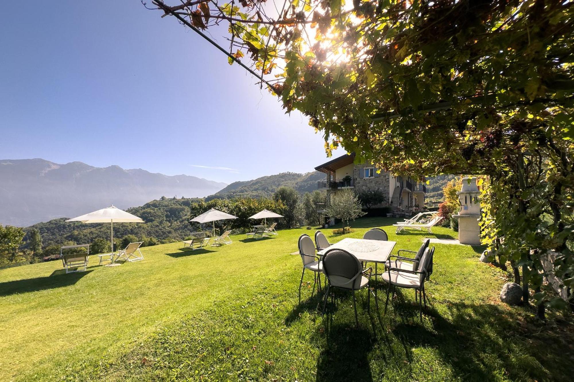 Mos Country House Tremosine Экстерьер фото