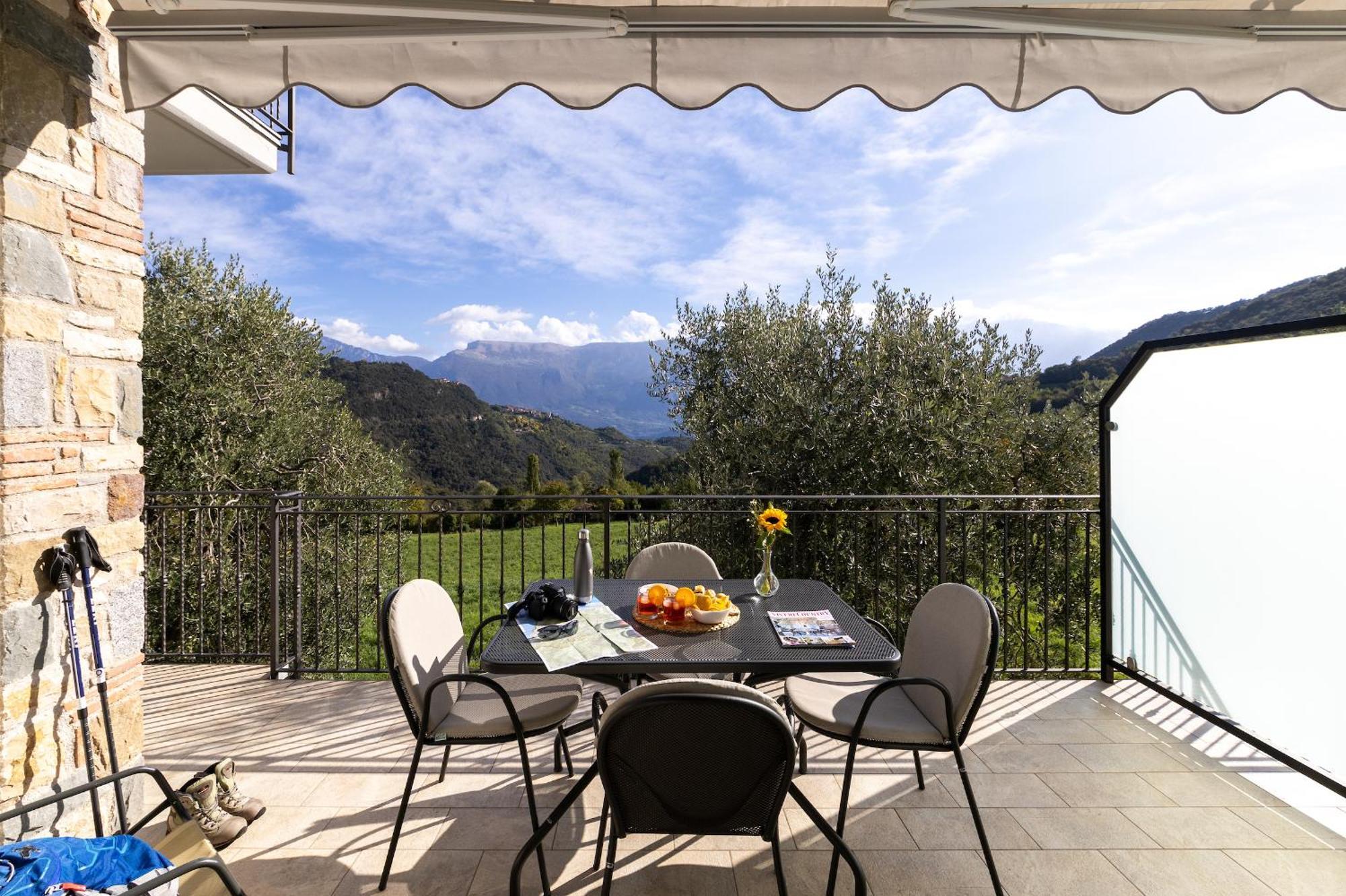 Mos Country House Tremosine Экстерьер фото