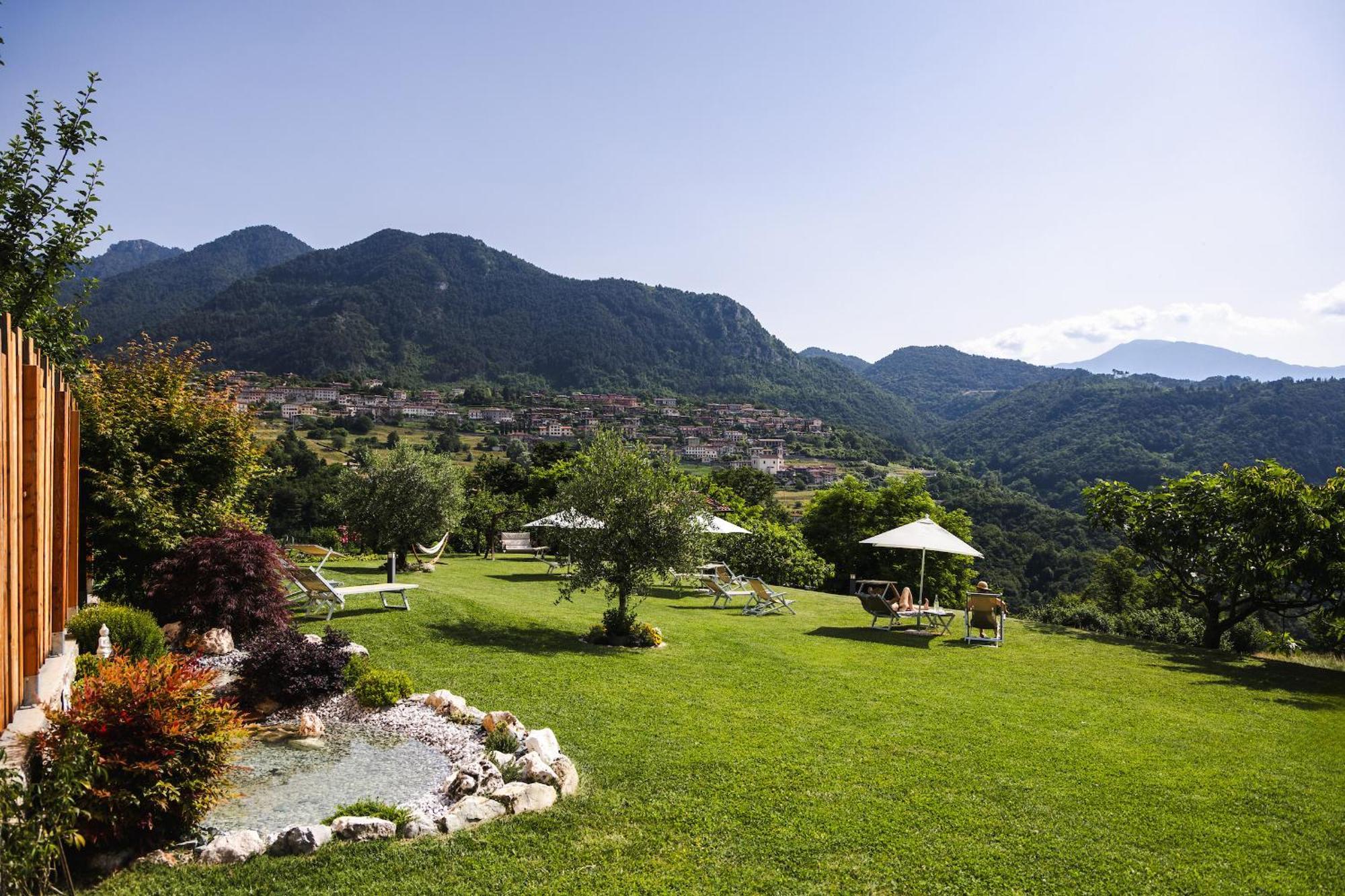 Mos Country House Tremosine Экстерьер фото